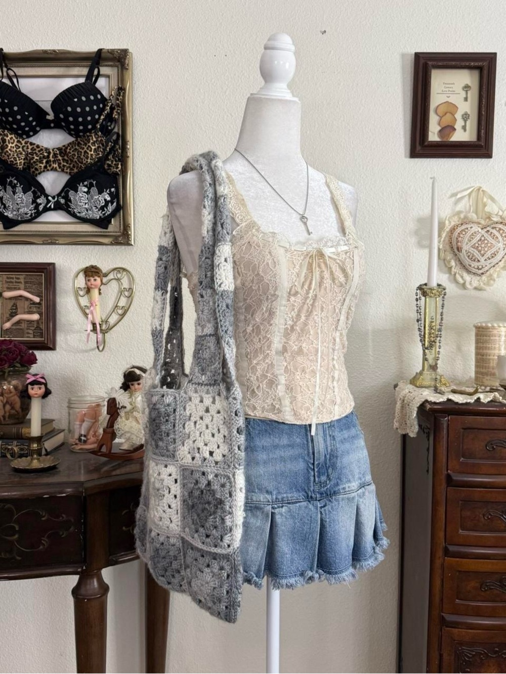 Adorable fairy grunge boho grey crochet shoulder bag